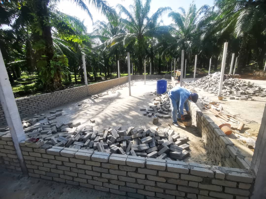 Felda Chicken Coop Construction