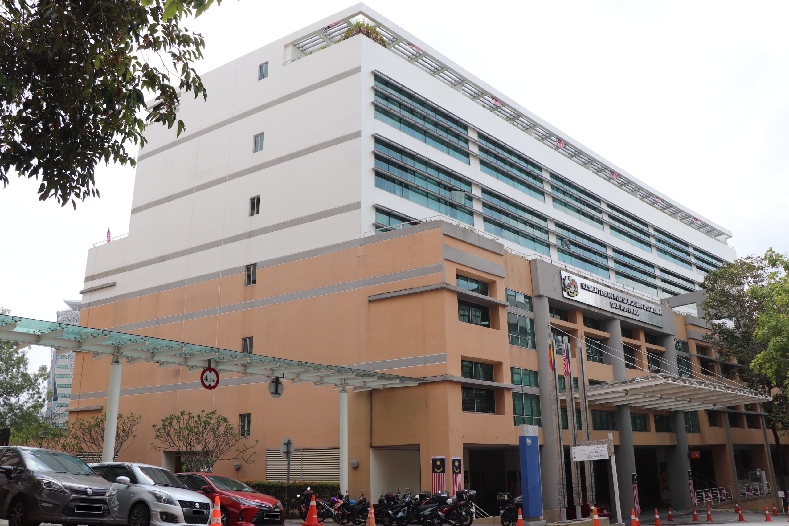 Facility Management for Block E4/5, Kompleks E, Precinct 1, Putrajaya